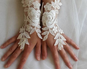 Wedding glove, bride gloves, costume gloves, wedding accessories, ivory lace gloves, wedding glove