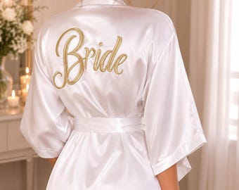 Vestaglia da sposa, vestaglia da sposa color avorio, vestaglia in raso monogrammata per la luna di miele, vestaglia da sposa, vestaglia da damigella d'onore, vestaglia per addio al nubilato, vestaglia per addio al nubilato