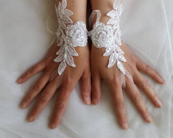 bride glove, wedding glove Beaded ivory, lace wedding gloves, costume gloves,dress gloves! bridal accessories