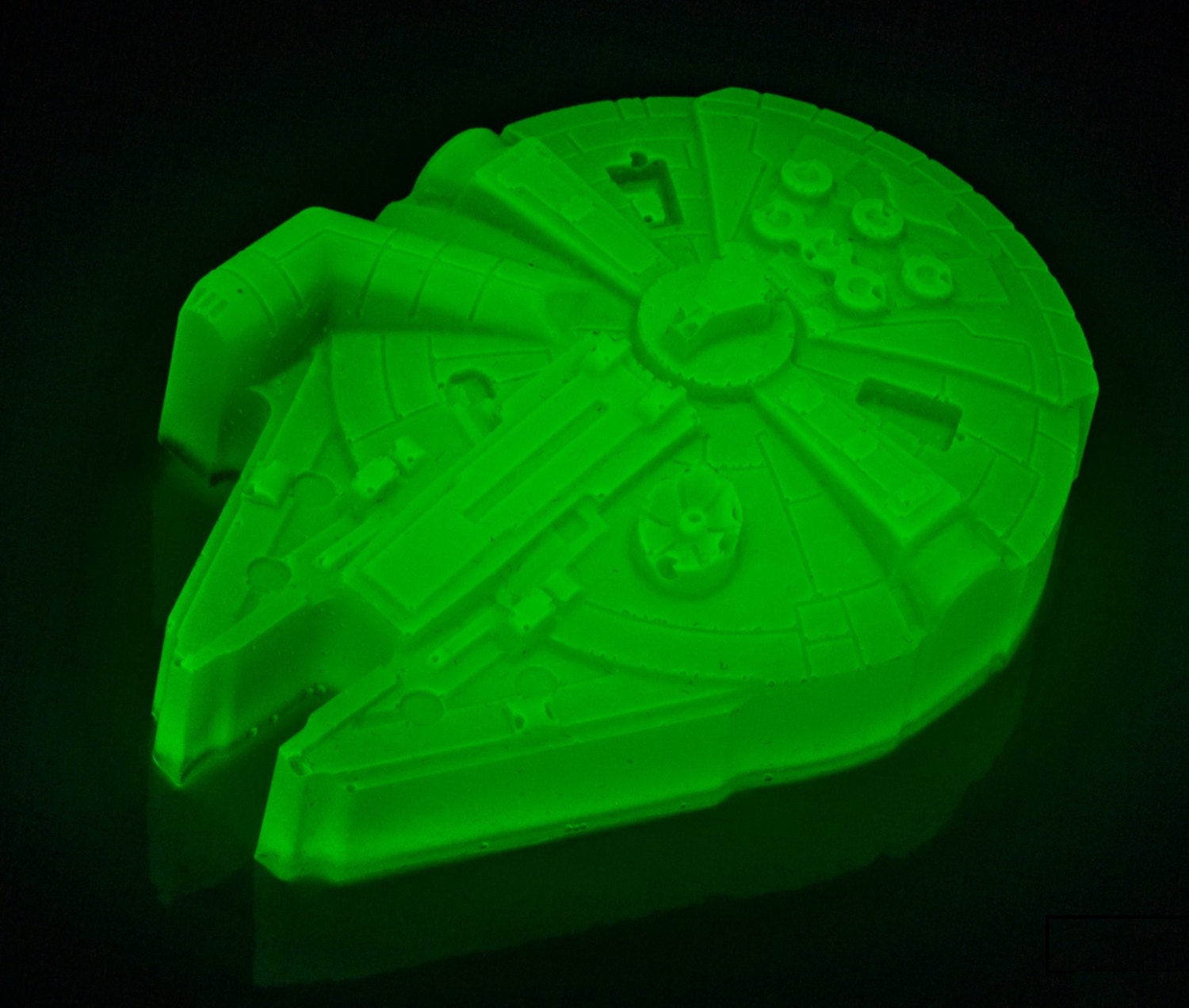 Millennium Flacon Figurine glowinthe Dark Star Wars Make Etsy