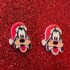 Disney Christmas earrings, Disney earrings, Disney jewelry, GOOFY Santa, Christmas earrings,  Fish extenders, Disney cruise