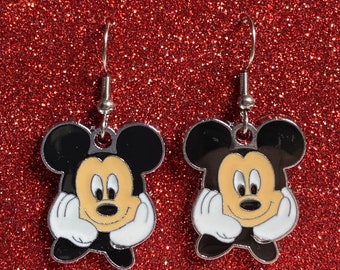 Disney earrings, Disney jewelry, Mickey Mouse, Fish extenders, Disney cruise, Disneyworld, Disneyland, Mickey Mouse earrings