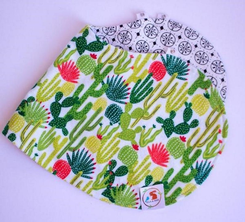 Several Styles to Choose From. The Bib and Burp Cloth All in One by Ella /& Max Gray with Chubby Bears Burpin Bib