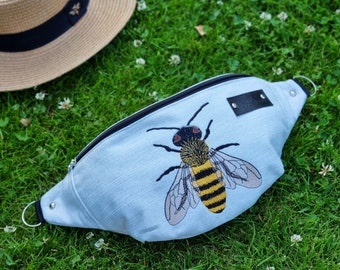 Ecru fanny pack Embroidered bee, Cute hip bag with honey bee motif, Waist bag with apis, Bright color belly bag, Cross-body bag with pattern