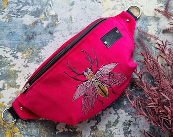 Pink fanny pack embroidered beetle, Fuchsia velvet hip bag with fauna motif, Handmade waist bag, Unique pink belly bag