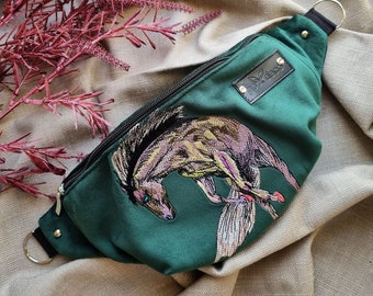 Embroidered horse fanny pack, Unique hip pack horse design, Equine-inspired horse lover gift, Horse fan bum bag, Equestrian style hip bag