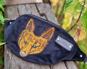 Red fox gifts fanny pack, Embroidered fox head hip bag, Whimsical black velvet waist bag, Woodland large belly bag, Fox lover gifts