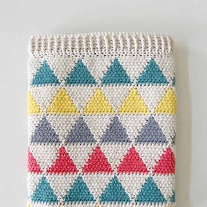 Crochet Colorful Triangles Baby Blanket