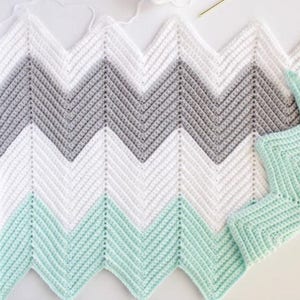 Crochet Chevron Blanket Pattern image 1