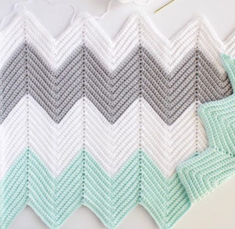 Crochet Chevron Blanket Pattern image 1