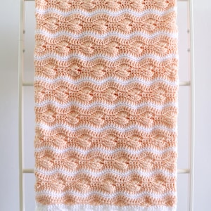 Crochet Catherine&#39;s Wheel Waves Blanket Pattern