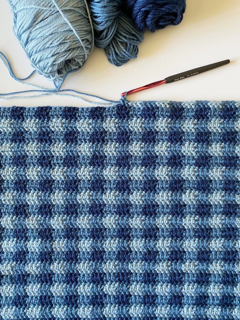 Crochet Mini-Checked Gingham Baby Blanket Pattern image 2