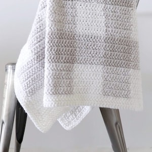 Modern Crochet Gingham Baby Blanket Pattern