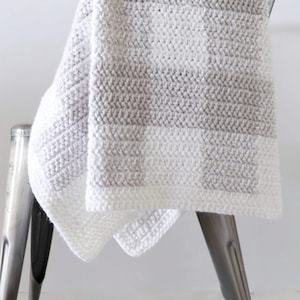 Modern Crochet Gingham Baby Blanket Pattern