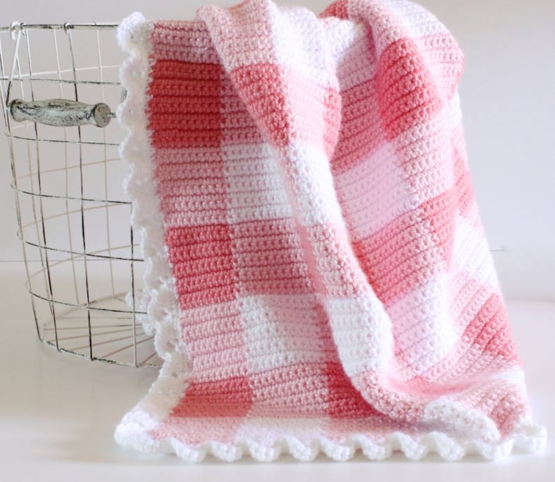 Crochet Pink Gingham Blanket Pattern image 1