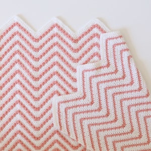 Crochet Berry Chevron Baby Blanket Pattern image 2