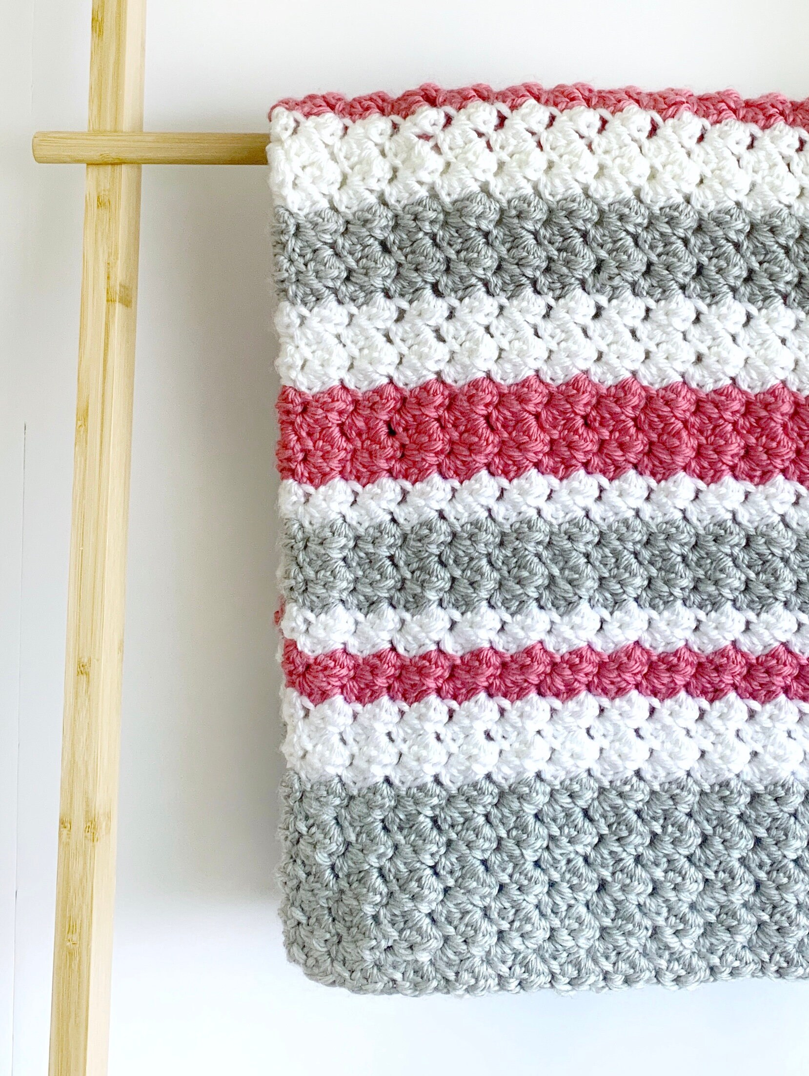 Daisy stitch crochet baby blanket hotsell
