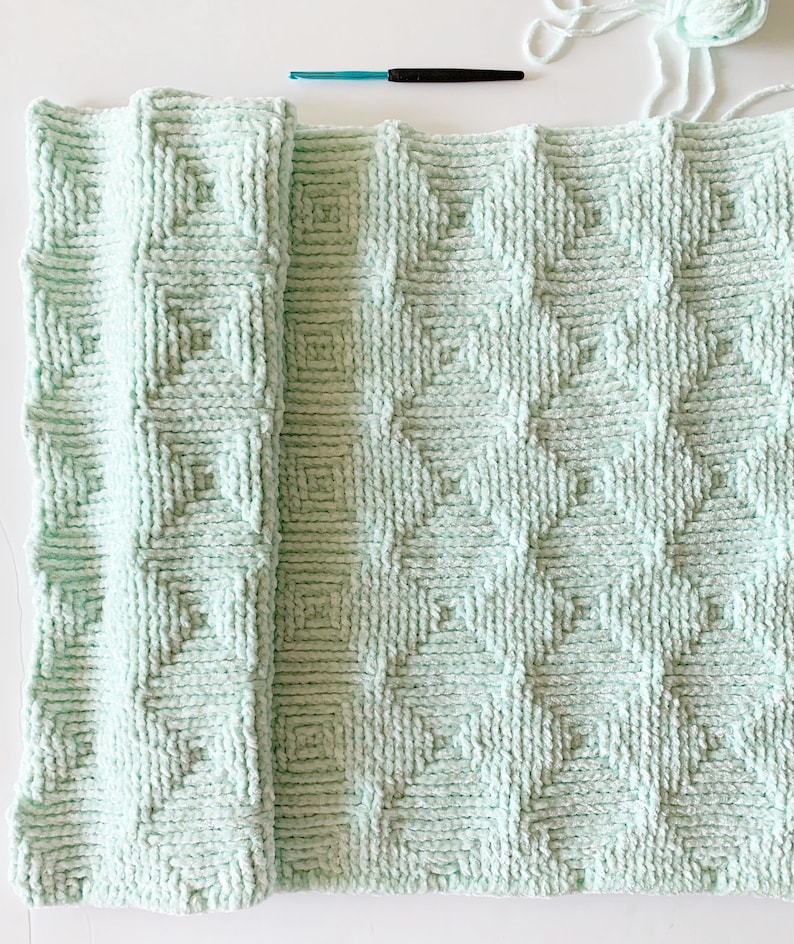 Crochet Ribbed Diamond Blanket image 2