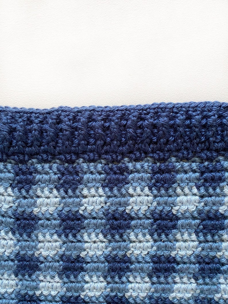 Crochet Mini-Checked Gingham Baby Blanket Pattern image 3