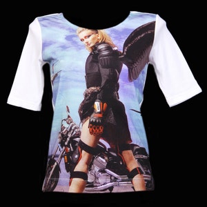 T-shirt, Designer T-shirt, Organic Cotton T-shirt, Supima Cotton, Collectible Top, Digital Print, Luxury Woman&#39;s Top, White Organic Cotton.