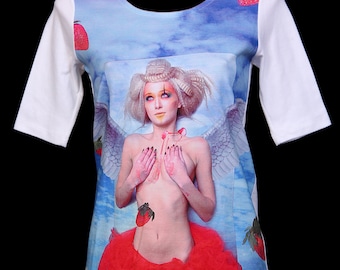 T-shirt, T-shirt designerski, T-shirt z bawełny organicznej, bawełna Supima, bluzka kolekcjonerska, nadruk cyfrowy, luksusowy top damski, biała bawełna organiczna.