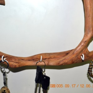 Handcrafted Driftwood Jewelry & Key Holder: Rustic Wall Decor
