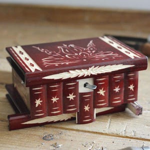 Handmade Wooden Puzzle Box With Secret Compartment: Brain Teaser