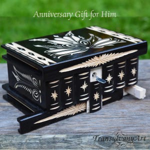 Regali di anniversario per LUI, uomini, marito e fidanzato, regalo unico per il quinto compleanno, scatola dei trucchi in legno personalizzata fatta a mano, nascondiglio segreto dei ricordi