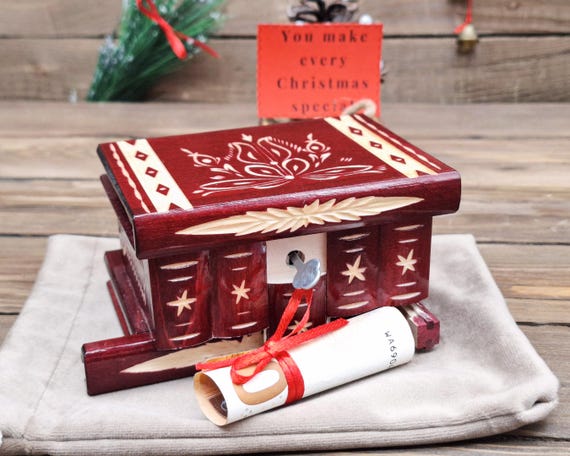 A brain-teaser puzzle box with serious handmade craftsmanship and 32 favorites — the kind of object that sits on a desk and baffles every visitor.