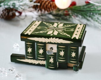 Cute Christmas Money Puzzle Box - Perfect Stocking Stuffer or Secret Santa Gift