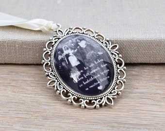 Großes Memorial für den Brautstrauß mit Wunschtext oder Foto - Geschenk für die Braut - Andenken Medaillon - Accessoire Hochzeit