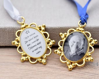 Colgante conmemorativo personalizado con foto o frase para funeral: medallón barroco dorado con adornos de bolas.