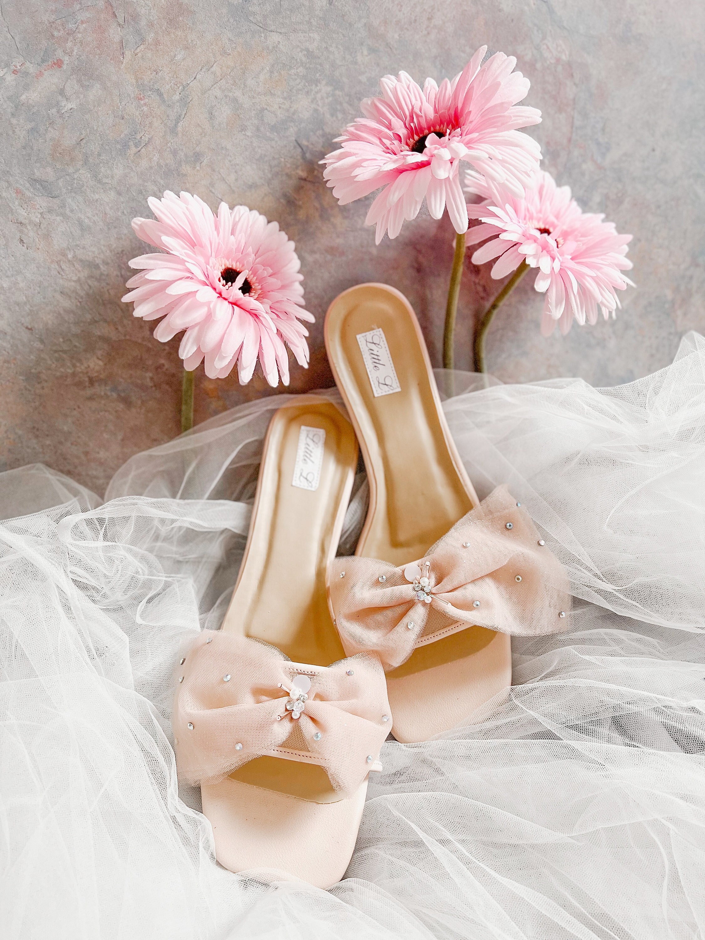 Pink suede shop flat sandals
