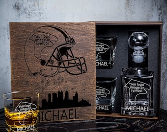 Decanter +2 Whiskey Glasses in wood box - 12/1  - Personalized gift Football fans  Personalized whiskey Decanter  set