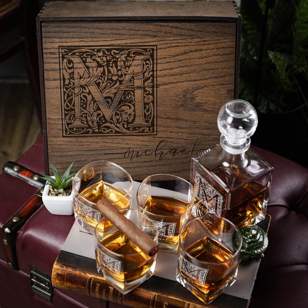 Verre à whisky et carafe dans une boîte en bois personnalisée - Cadeau petit ami, cadeau pères, cadeau de Noël - Carafe Bourbon - cadeaux bourbon