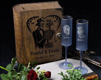 Taças de champanhe em caixa de madeira gravada ou para casamento com tema de Halloween - presente de casamento com tema de Halloween
