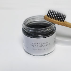 Nachhaltige Kohle Zahnpasta & Bürste | Ungiftiges Zahnpasta-Set | Natürliche Zahnaufhellung | Tolles Geschenk Geschenk von Sohn | Nachhaltiger Tausch