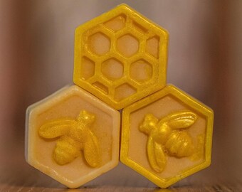 Handcrafted Honeycomb Soap Set | Natural Shea Butter Coconut Oil Soap | Eco-Friendly Gift | Florida Honey Infused Soap