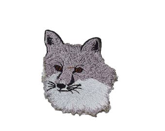 Iron on Fox: 2.00"(L) x 2.50" (H)