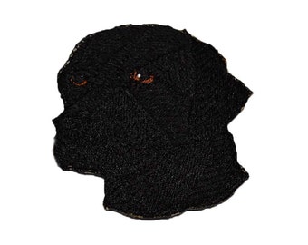 Iron on Black Lab: bkwbr 2.50" (L)  x 2.25" (H)