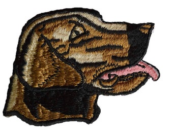 Iron on Labrador: light brown  2.50" (L) x 2.50" (H)