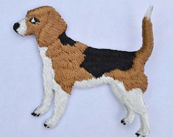 Iron on Beagle: 2.0" (L) x 2.0" (H)
