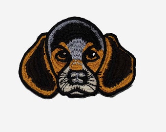 Iron on Beagle: light orange 3.25" (L) x 2.25 (H)