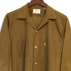 Vintage 1960s ~ ARROW gold sharkskin sportshirt ~ VLV crown embroidery ~ M 15-15.5 ~ long-sleeve  ~ loop collar