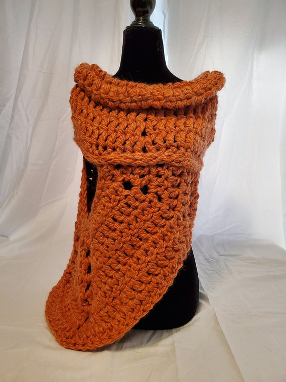Soft, chunky over shirt side sweater