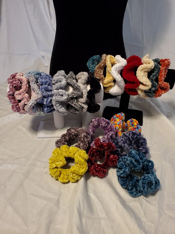 Velvet scrunchie hair ties