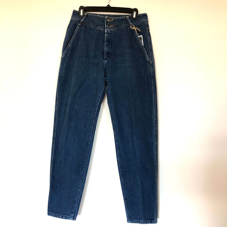 Lee plain back yoke front vintage 80s far wash jeans 30 waist hi Lee plain back yoke front vintage 80s far wash jeans 30 waist hi