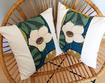 Housse de coussin aux motifs de fleurs tropicales pour une décoration exotique