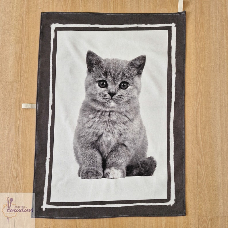 Kitchen towel with black and white cat patterns, hand towel with kitten patterns, household linen image 7