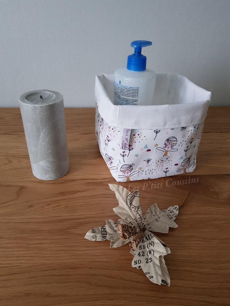 Washable wipe for baby or mother with fairy motifs and organic cotton sponge with matching basket image 2